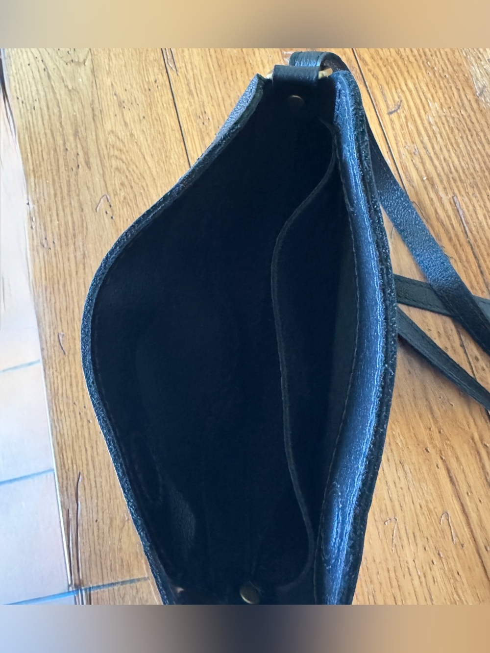 Koala Sling Bag - Black - Picture 5 of 7
